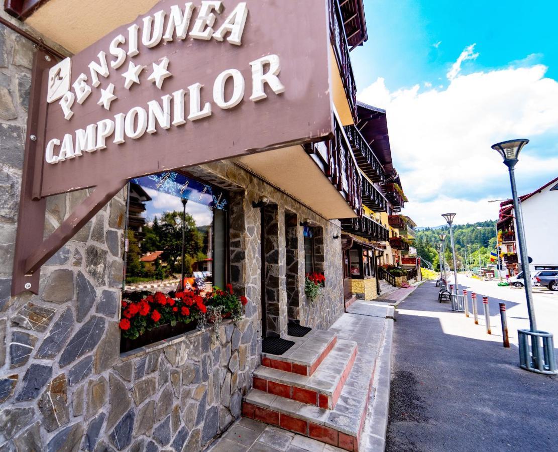 Pensiunea Campionilor Predeal Esterno foto